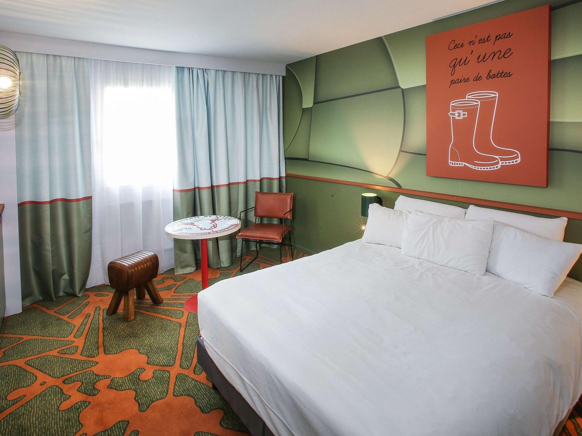 Ibis Styles Lisieux Normandie Exterior photo