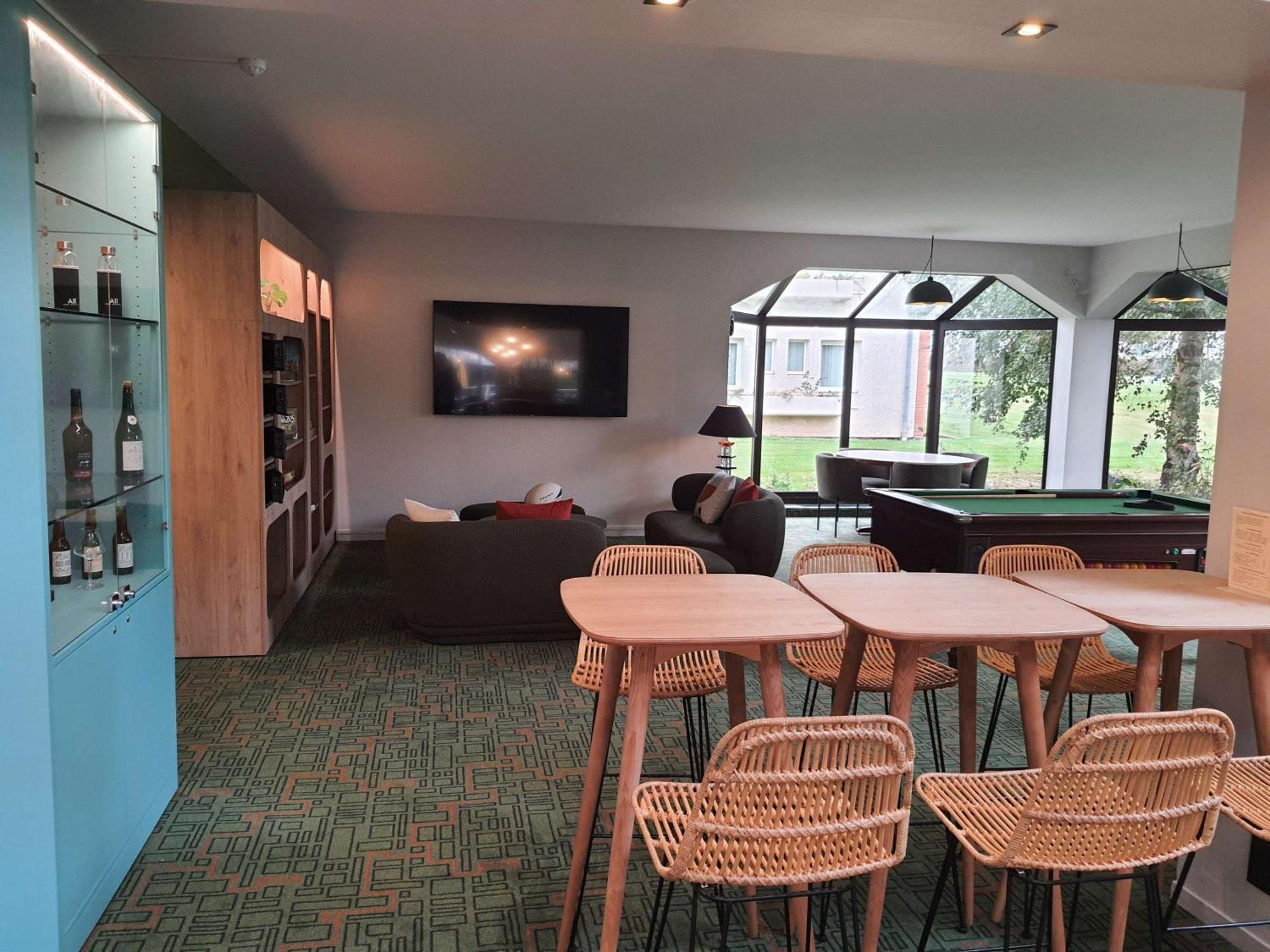 Ibis Styles Lisieux Normandie Exterior photo