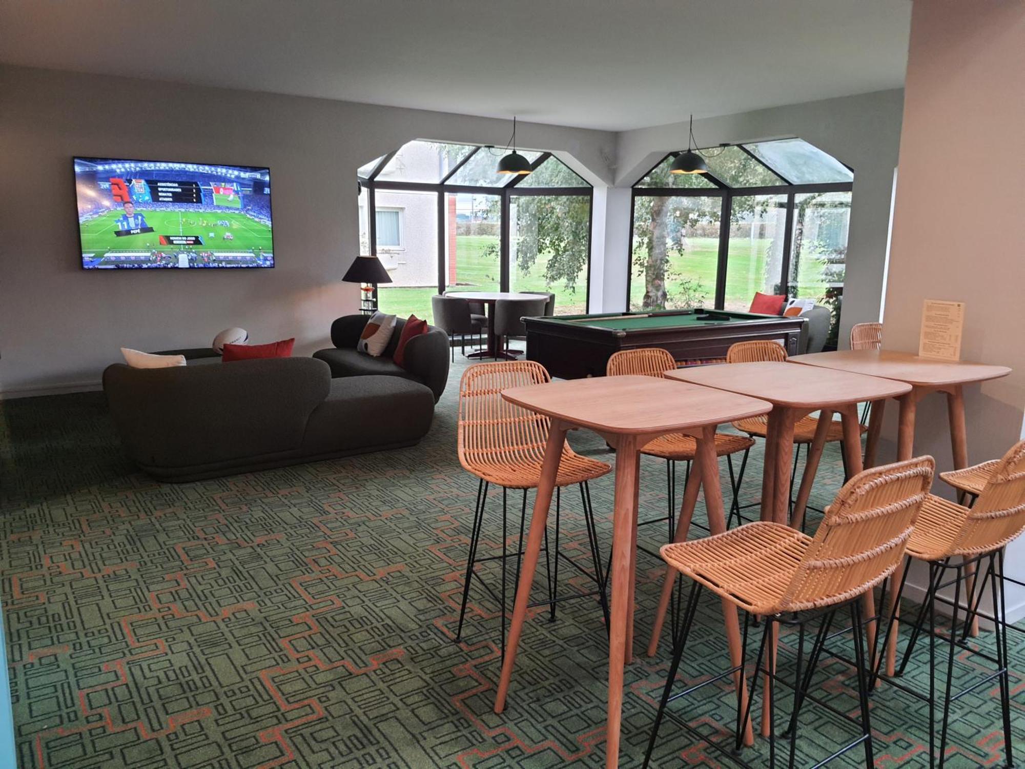 Ibis Styles Lisieux Normandie Exterior photo