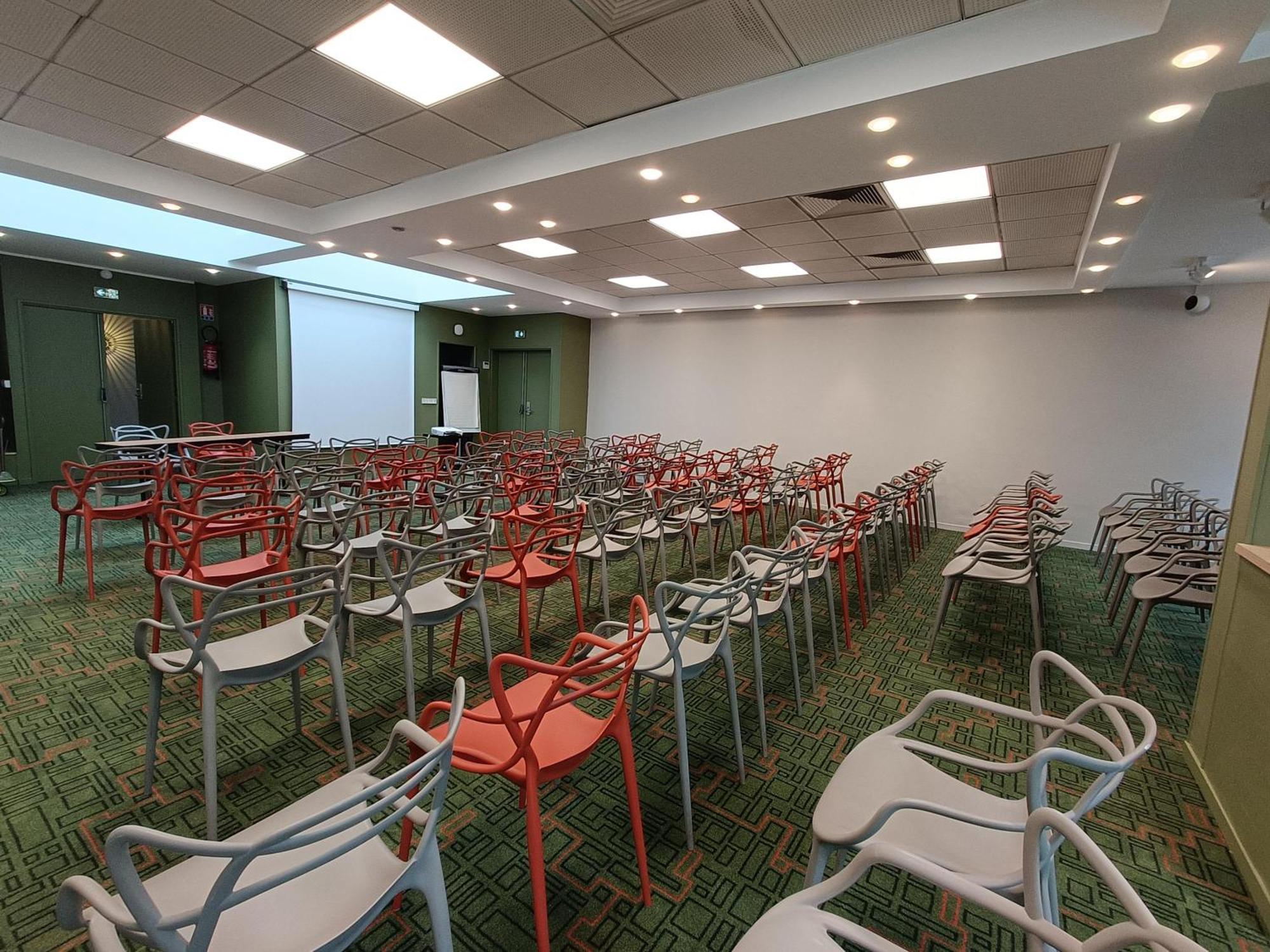 Ibis Styles Lisieux Normandie Exterior photo