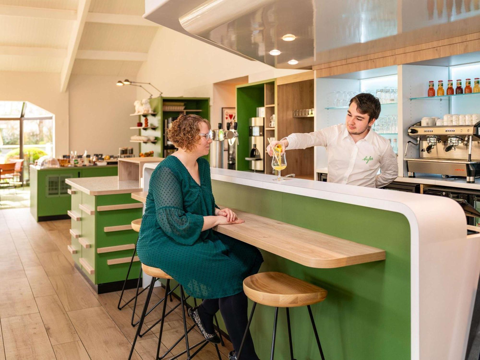 Ibis Styles Lisieux Normandie Exterior photo