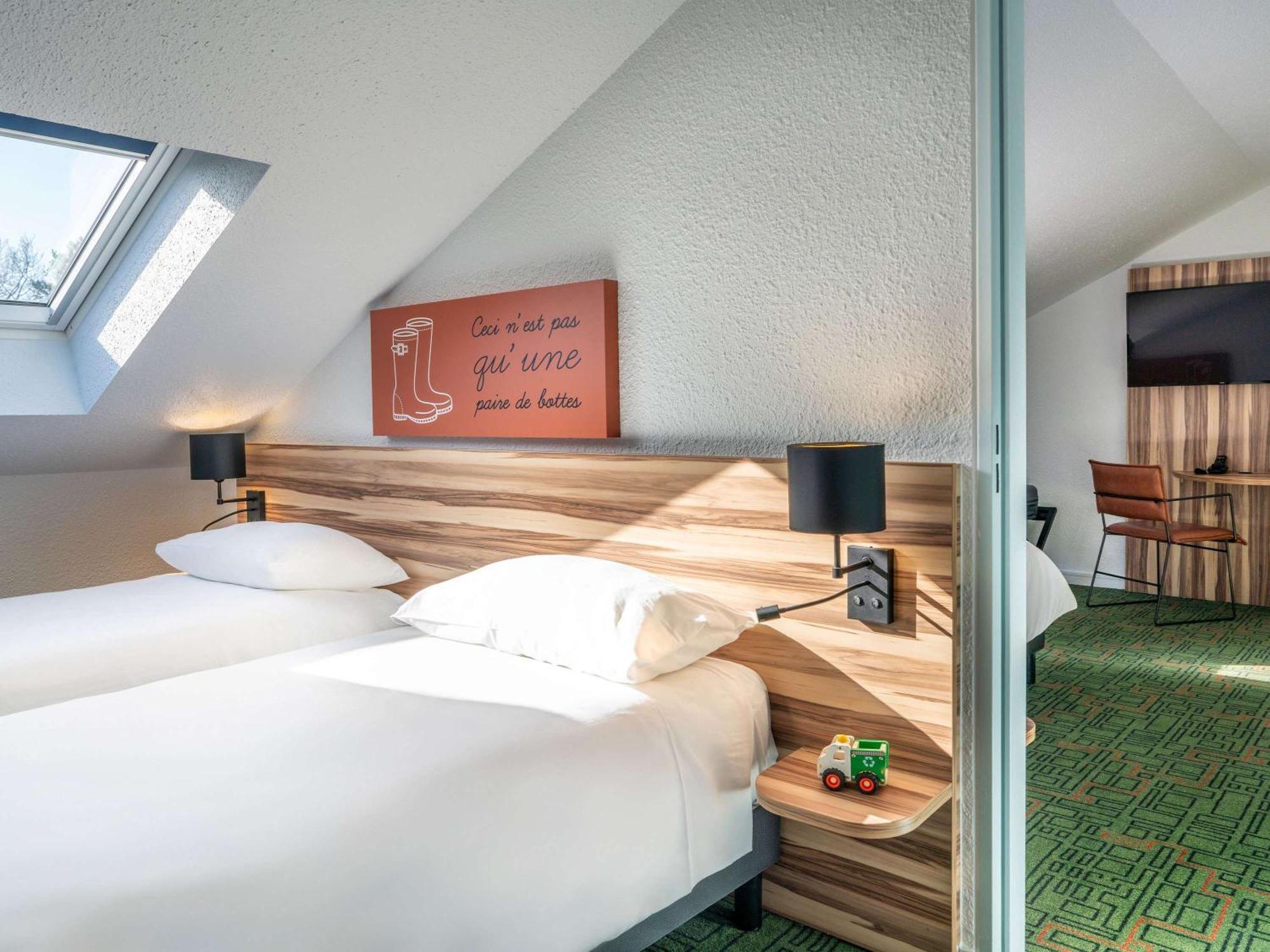 Ibis Styles Lisieux Normandie Exterior photo
