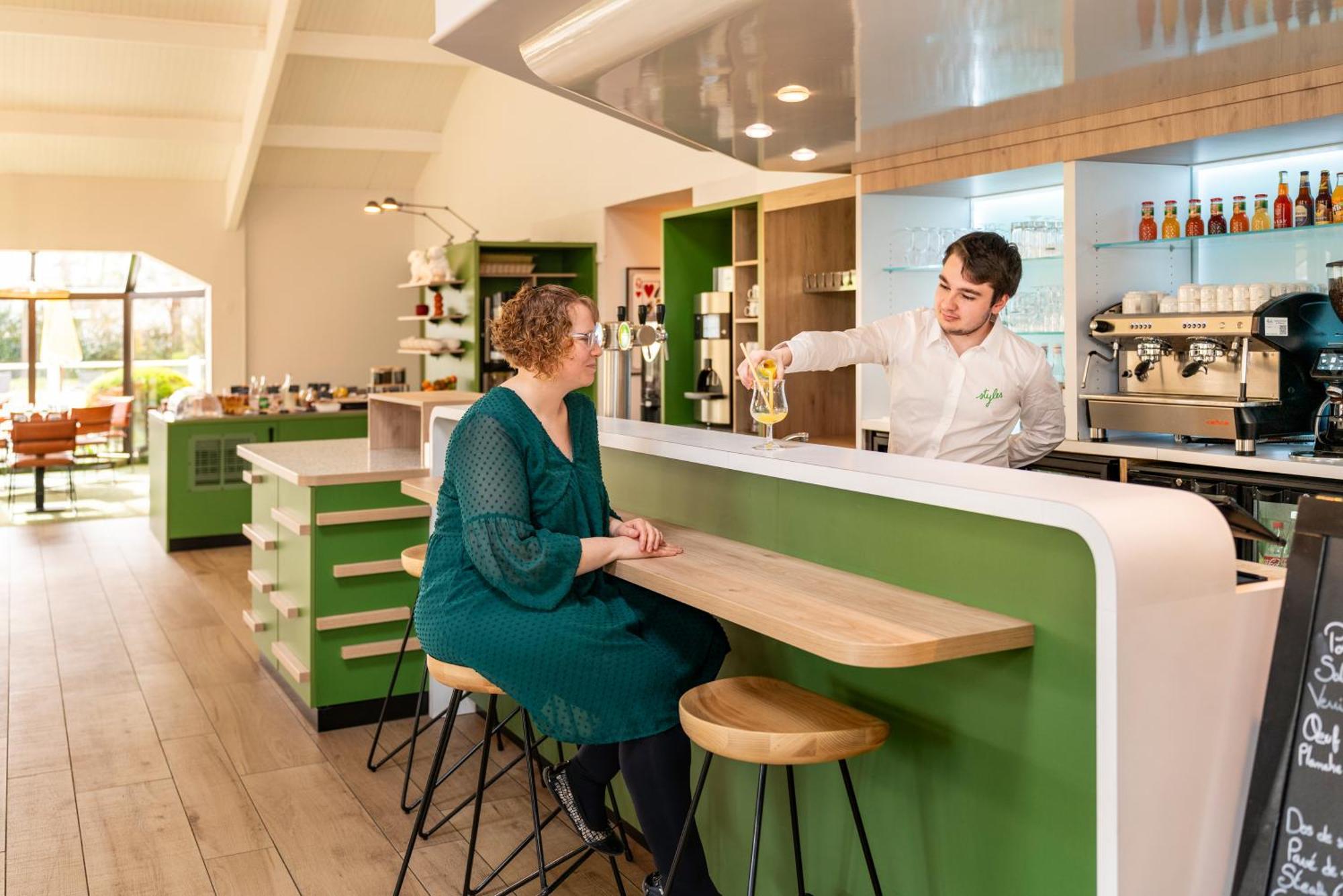 Ibis Styles Lisieux Normandie Exterior photo