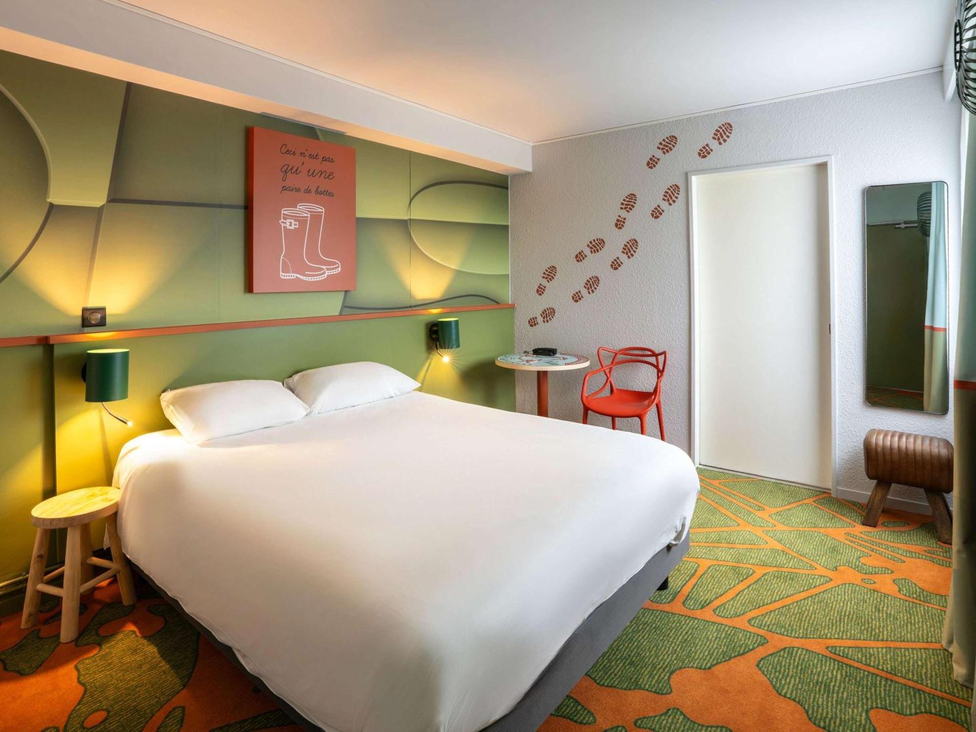 Ibis Styles Lisieux Normandie Exterior photo